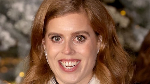 Princess Beatrice wears navy mini dress in unseen new picture