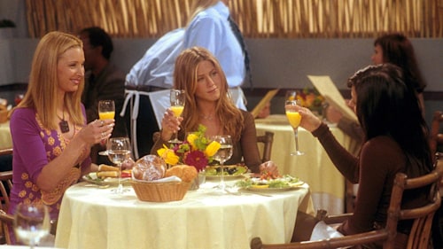 Courteney Cox, Jennifer Aniston and Lisa Kudrow send fans wild with mini Friends reunion