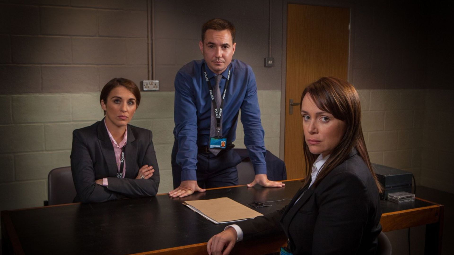 Line of Duty fans spot major spoiler in brand new season 6 set photo ...