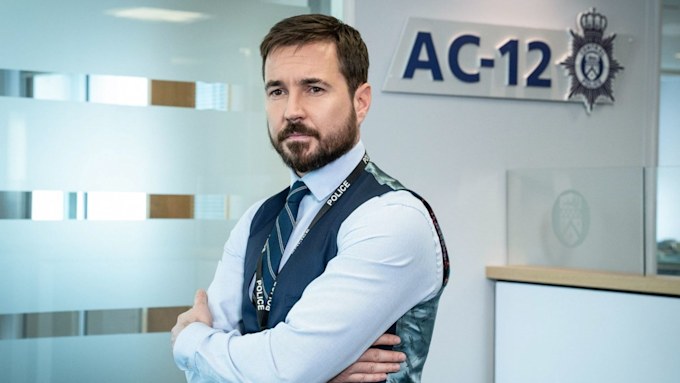 Martin Compston did soup diet to fit back into Line of Duty suits | HELLO!