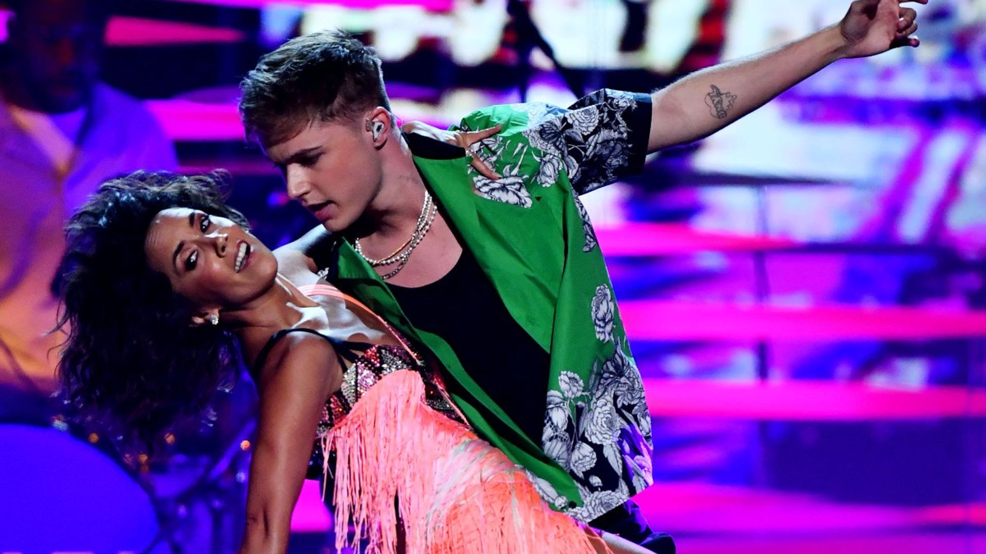 Manrara returns to Strictly pro mode for special reason HELLO!