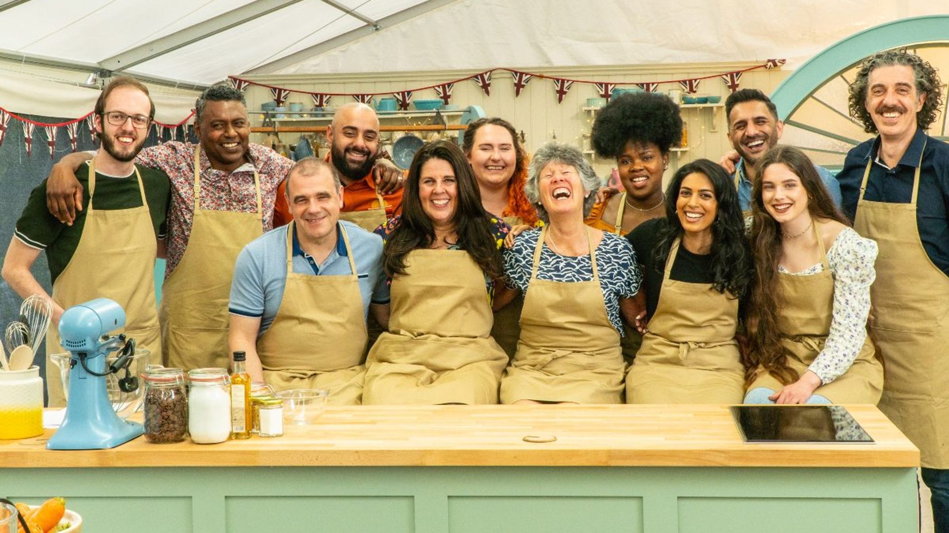 Great British Bake Off star has fans emotional with farewell letter ...