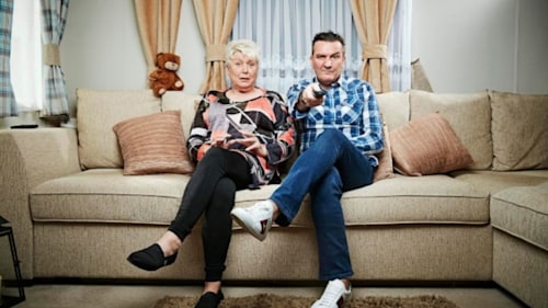 Gogglebox star Lee gives update on Jenny’s health two months after operation 