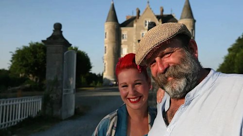 Escape to the Chateau stars share adorable snap of children Arthur and Dorothy - and fans all notice the same thing