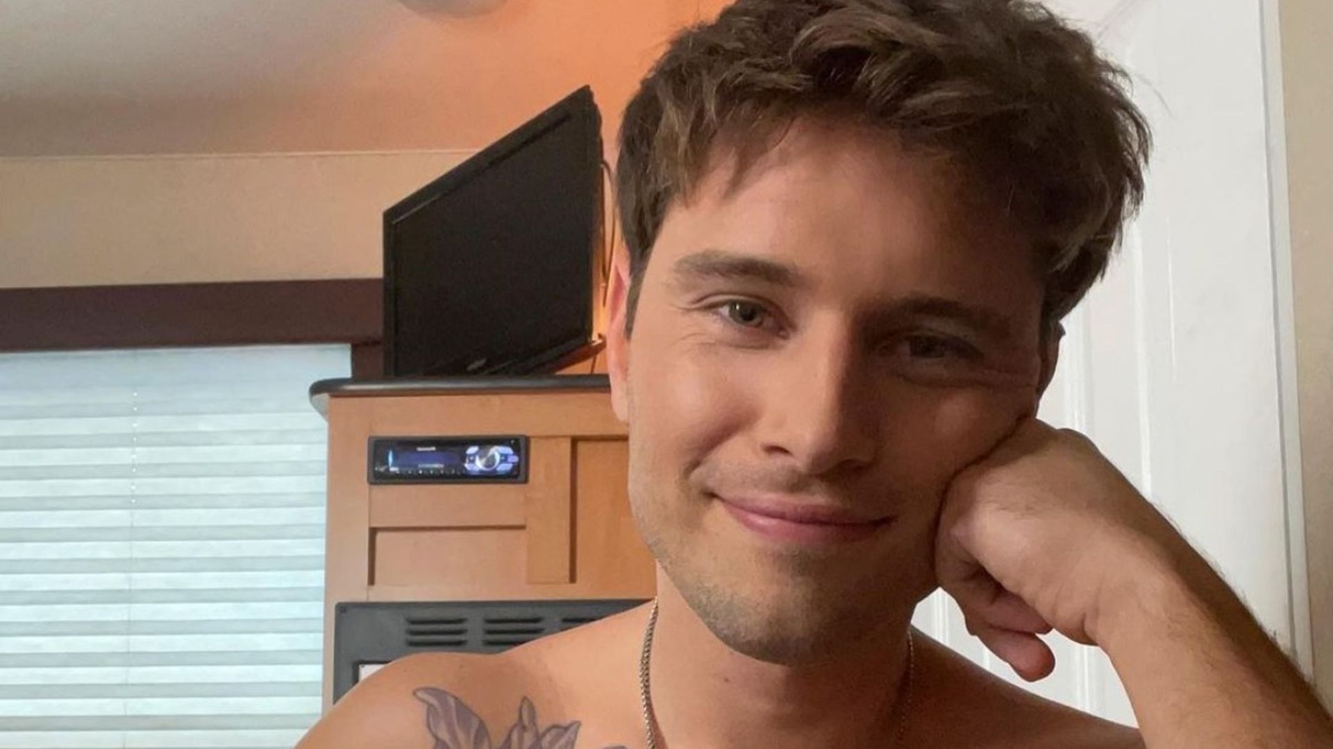 911: Lone Star Ronen Rubinstein shares beautiful tribute to partner for