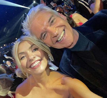This Morning Fans React To Holly Willoughby And Phillip Schofield S Win This Morning Fans React To Holly Willoughby And Phillip Schofield S Win