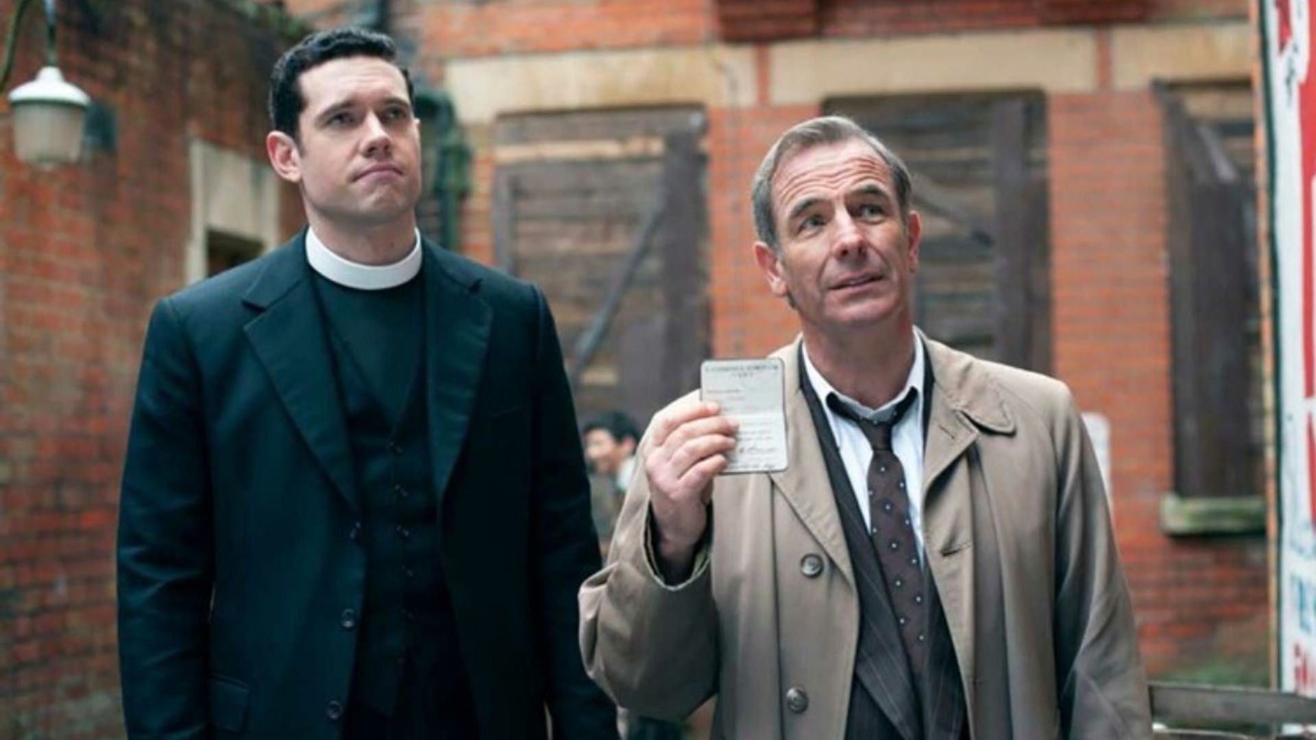 Grantchester Star Robson Green Shares Major Update On Season 8 - And ...