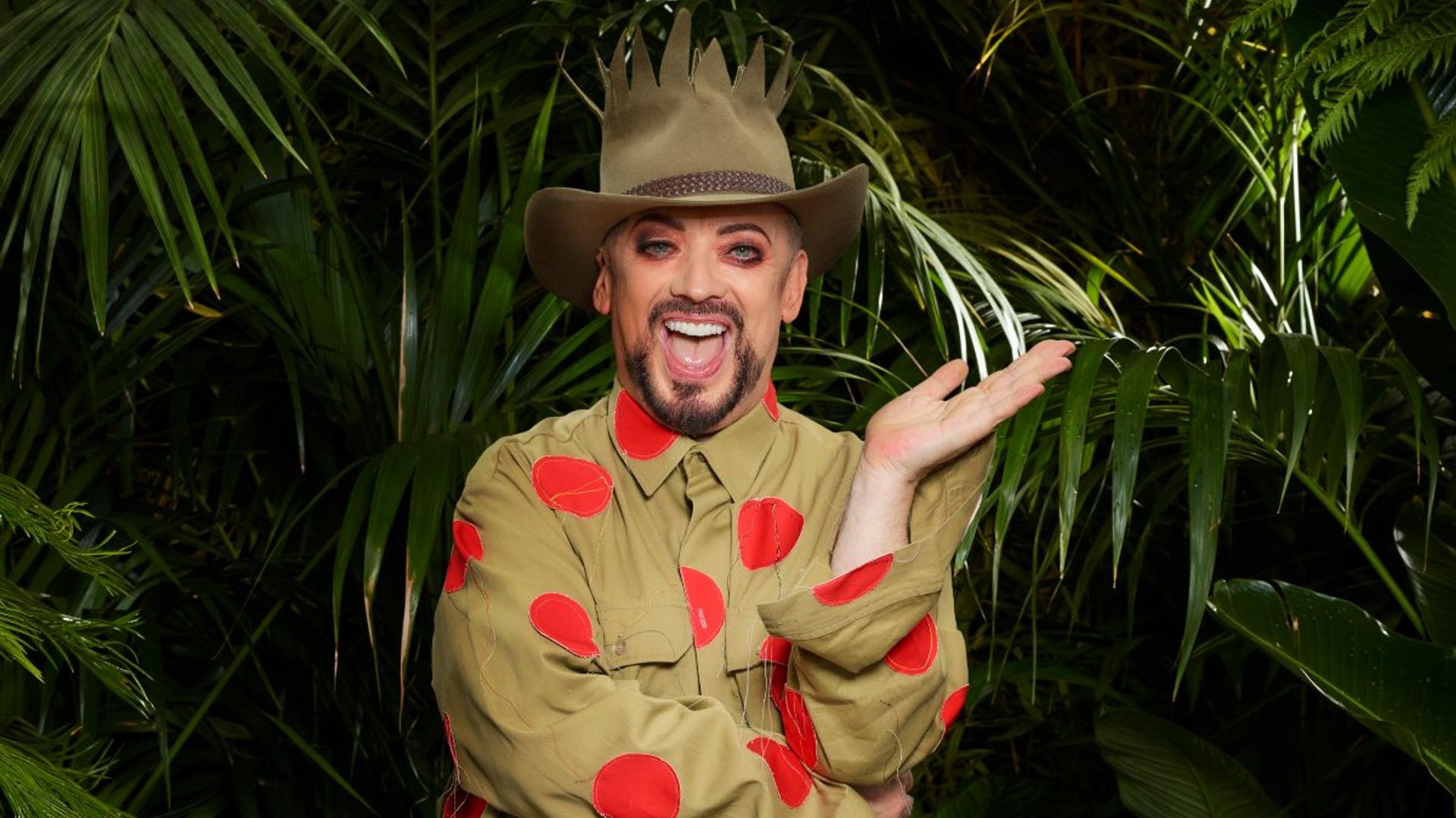 Im A Celeb Viewers Issue Warning After Boy George Takes Swipe At Campmate Hello 9911