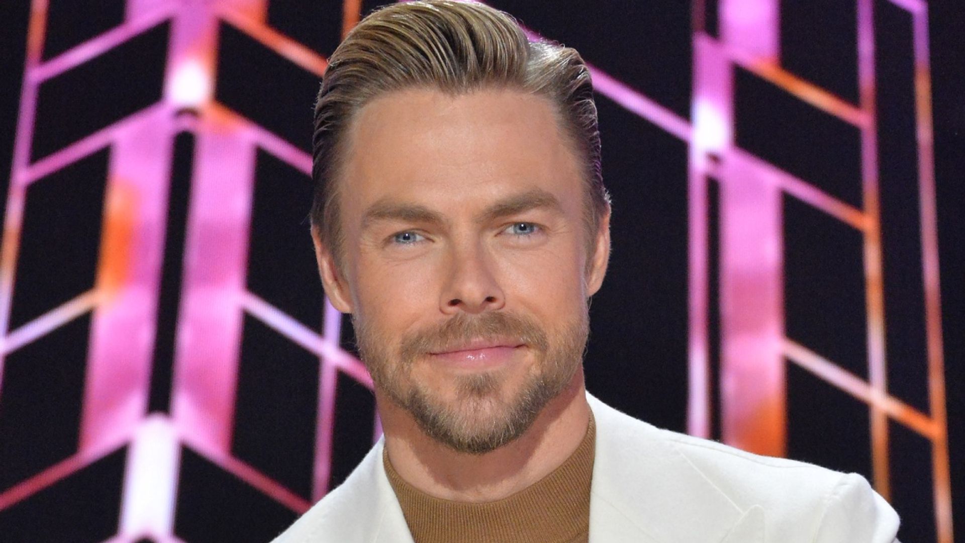 Derek Hough deems Daniel Durant an ‘inspiration’ during DWTS 2022 semi-finals