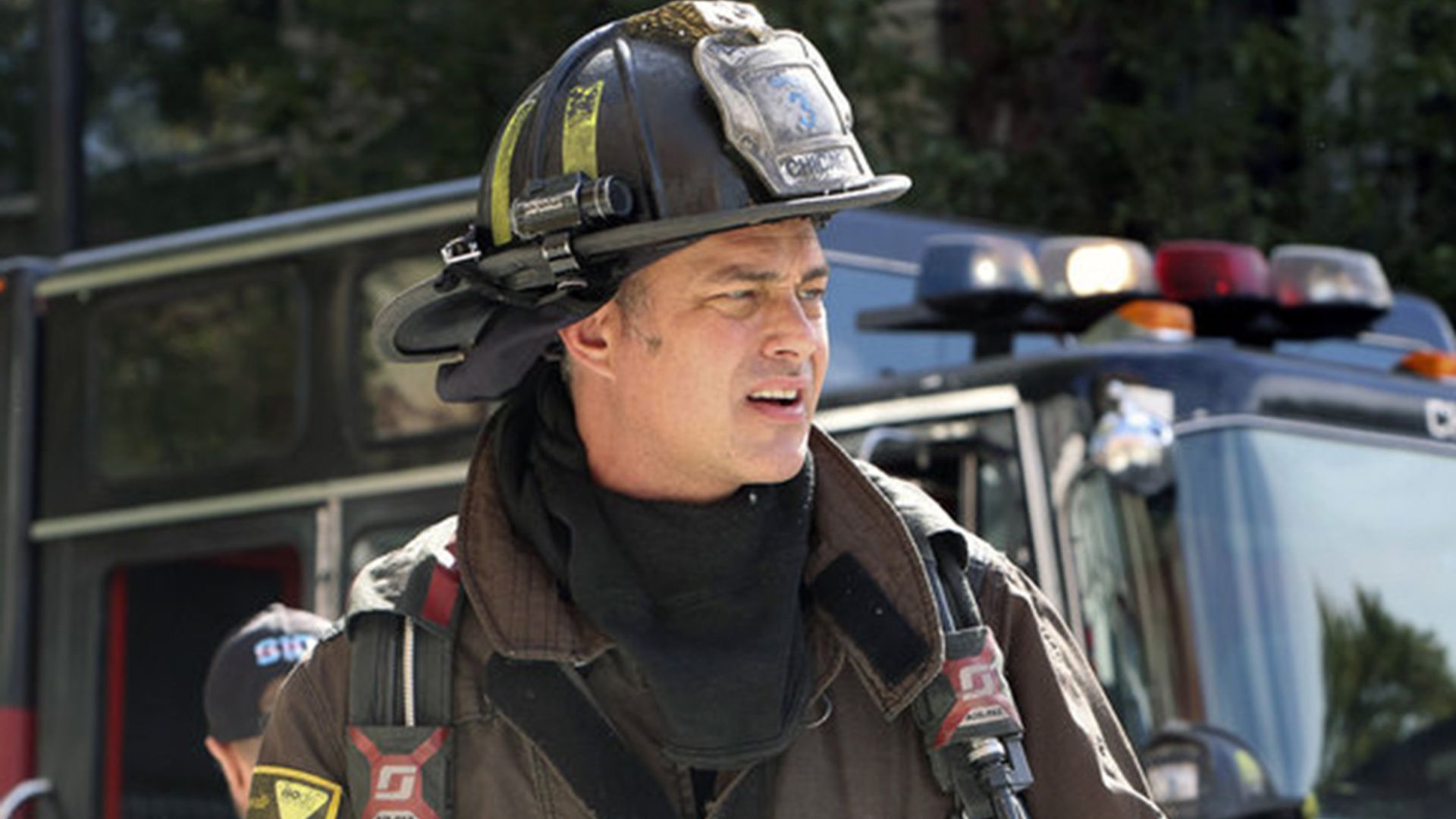 Chicago Fire: Taylor Kinney looked so different in his early career ...