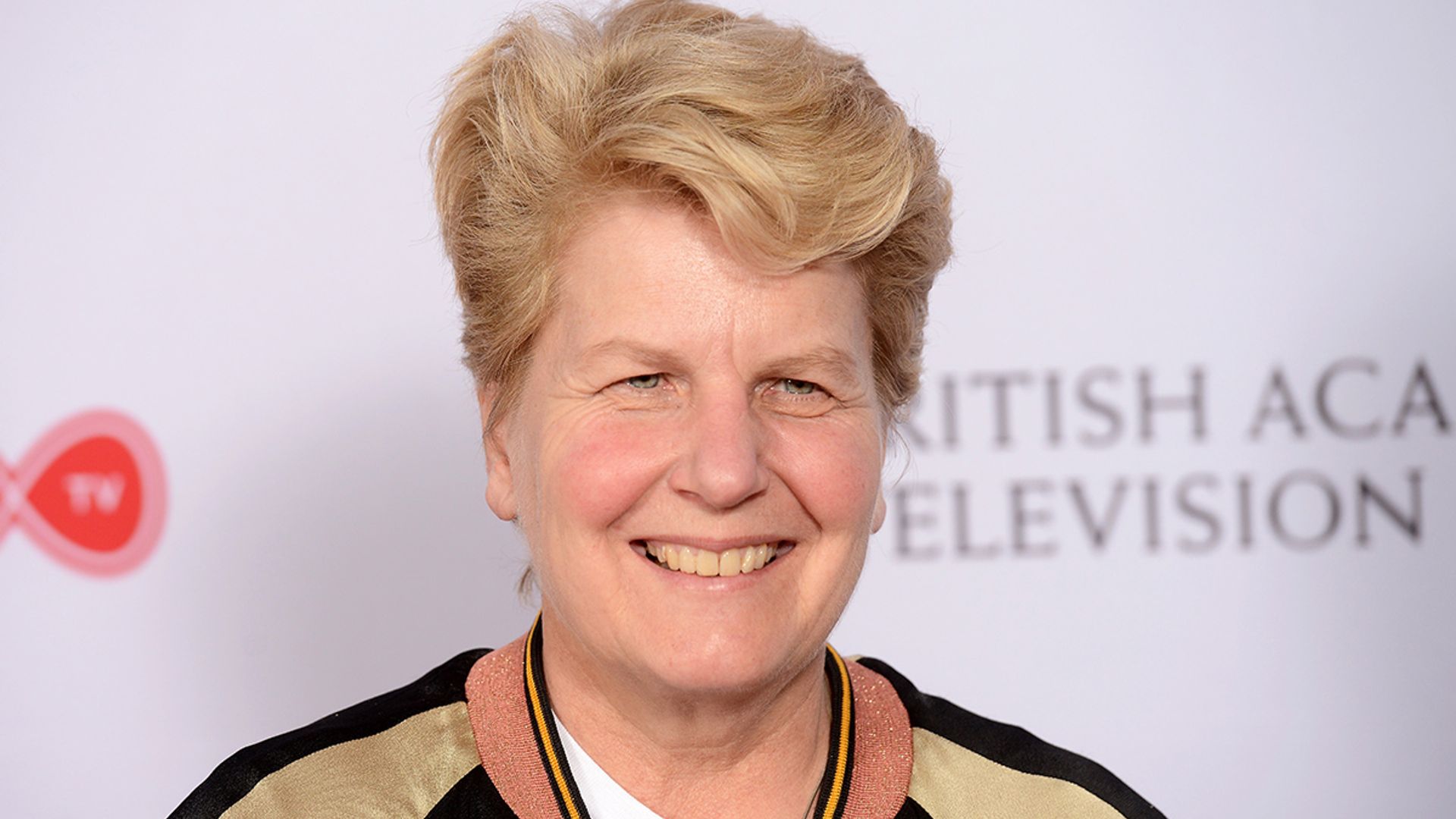 bake-off-star-sandi-toksvig-reassures-worried-fans-with-update-after