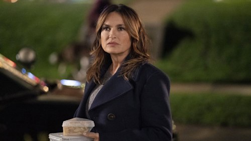 Law and Order: SVU fans complain over long-awaited 'kiss' between Benson and Stabler