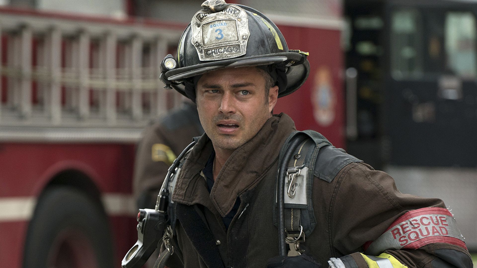 Chicago Fire: Taylor Kinney's First Major TV Was Worlds Apart From ...