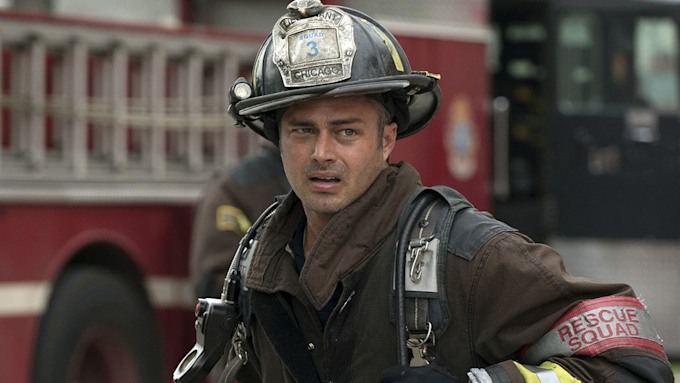 Chicago Fire Taylor Kinneys First Major Tv Was Worlds Apart From