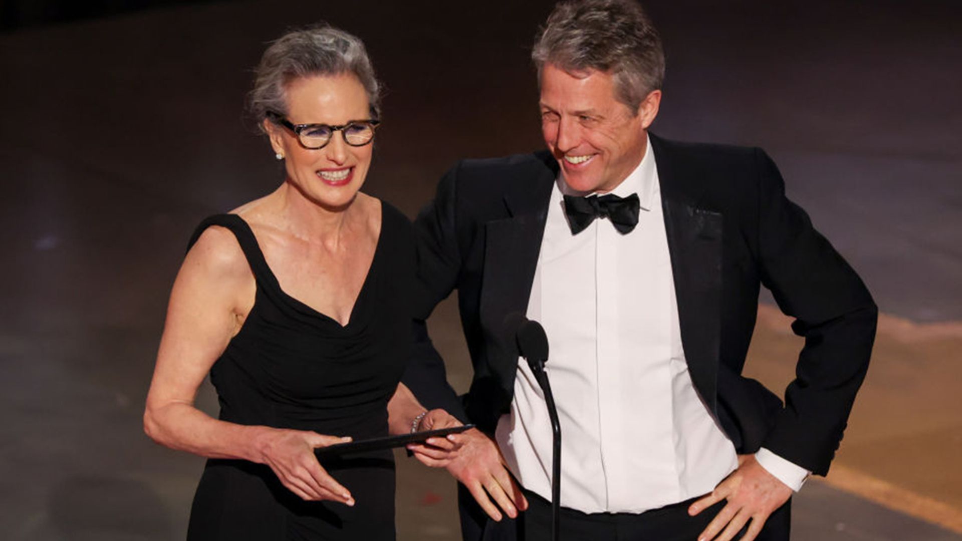 Hugh Grant and Andie MacDowell reunite at the Oscars and fans are