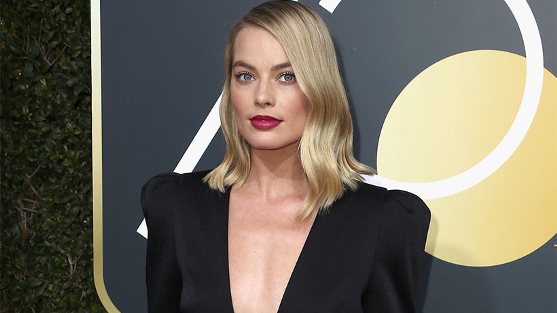 How to recreate Margot Robbie's Golden Globes beauty look HELLO!