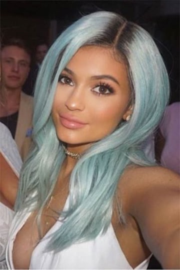 Kylie Jenner debuts new icy-blue hair | HELLO!