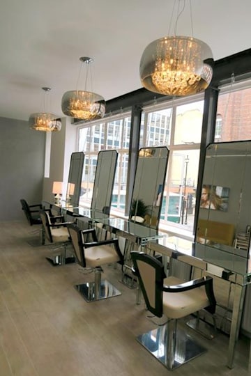 Hair extensions specialist Vixen & Blush opens new salon in central London | HELLO! Hair extensions specialist Vixen & Blush opens new salon in central London | HELLO!
