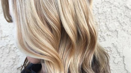 The reverse balayage: Would you try it?