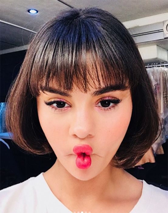 Selena Gomez shows off stunning new bob and fans go crazy | HELLO!