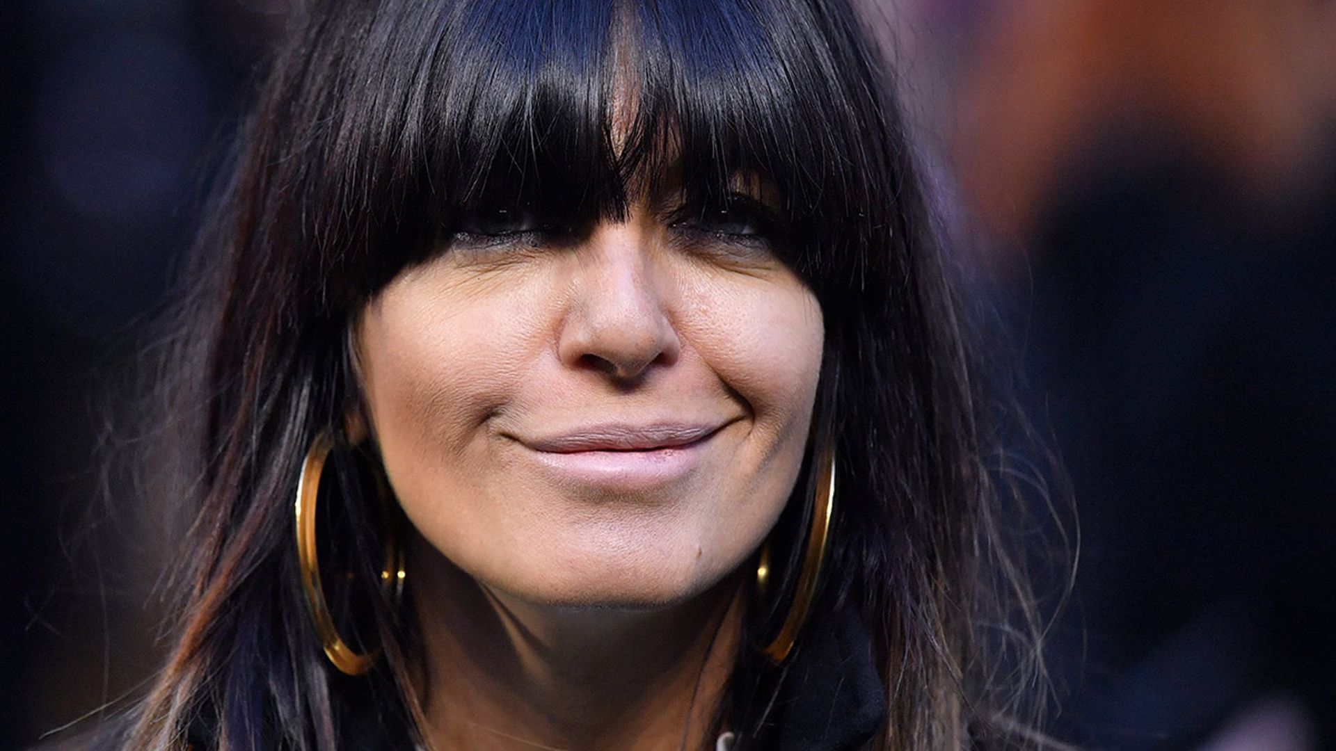 Claudia Winkleman Gets Masterclass In Cutting Her Own Fringe During Lockdown Video Hello
