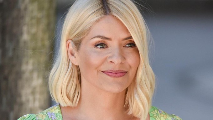 holly-willoughby-hair