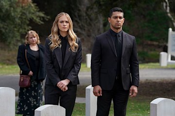 NCIS' Emily Wickersham looks unrecognizable after dramatic change to her appearance - fans react | HELLO! NCIS' Emily Wickersham looks unrecognizable after dramatic change to her appearance - fans react | HELLO!
