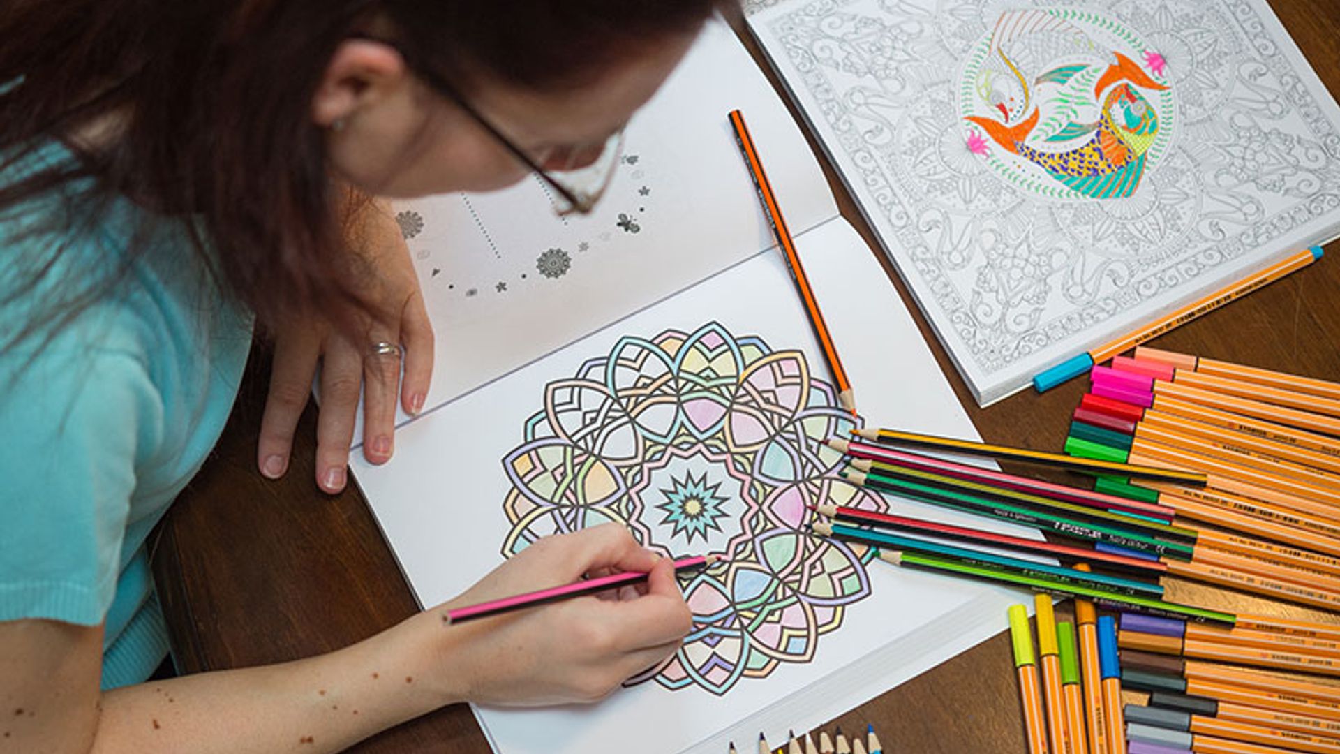 the-benefits-of-colouring-in-for-adults-hello