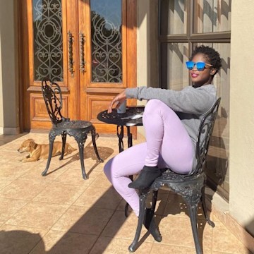motsi mabuse south africa smiling