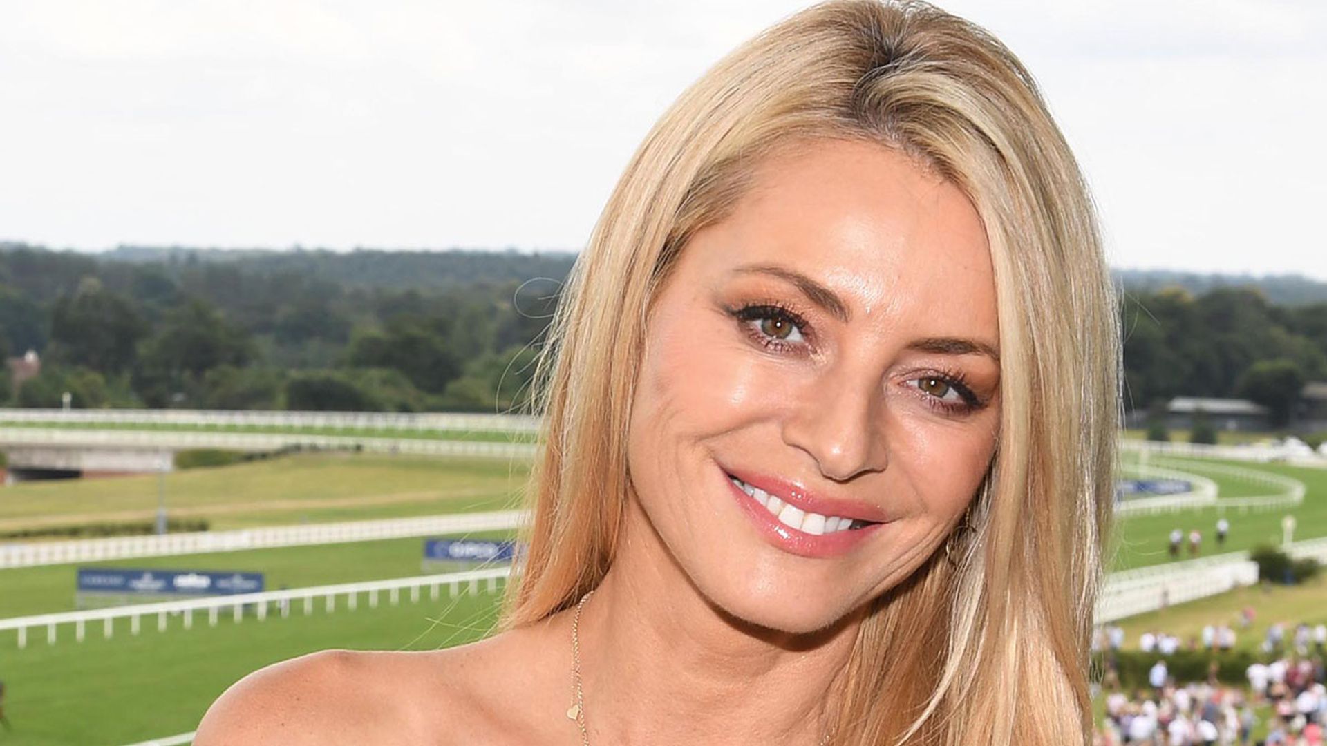 Strictly's Tess Daly shares rare activewear photo midworkout and wow