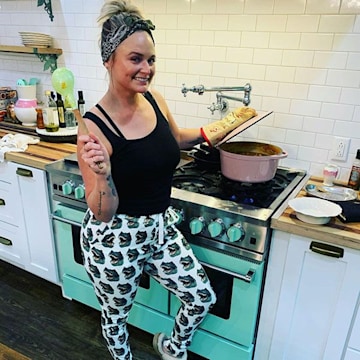 miranda lamberts secret   jaw dropping body transformation