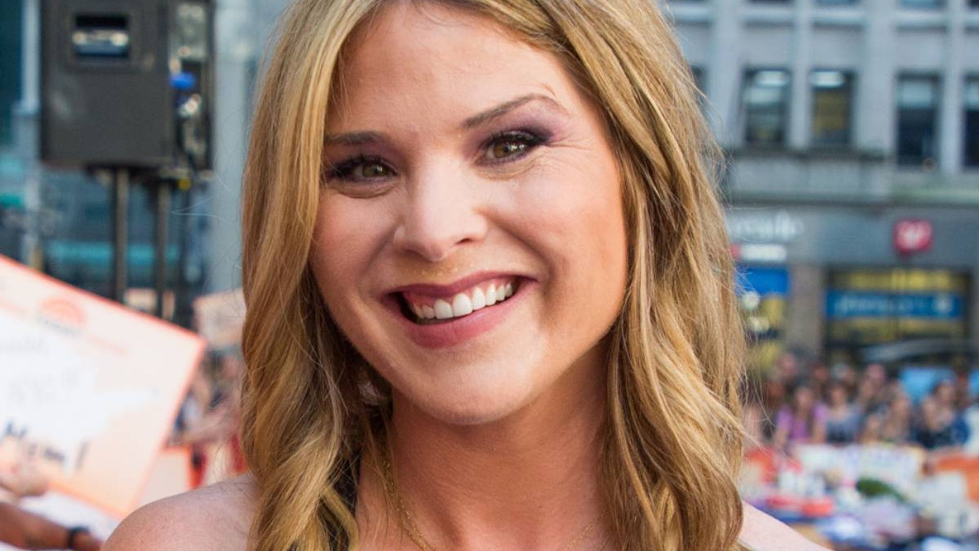 Today’s Jenna Bush Hager stuns in swimsuit selfie during jaw-dropping beach vacation with her family