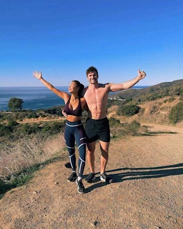 nicole-scherzinger-hiking