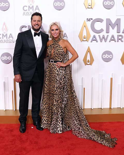 Luke Bryan's Wife Caroline Shares Worrying Hospital Photo After ...