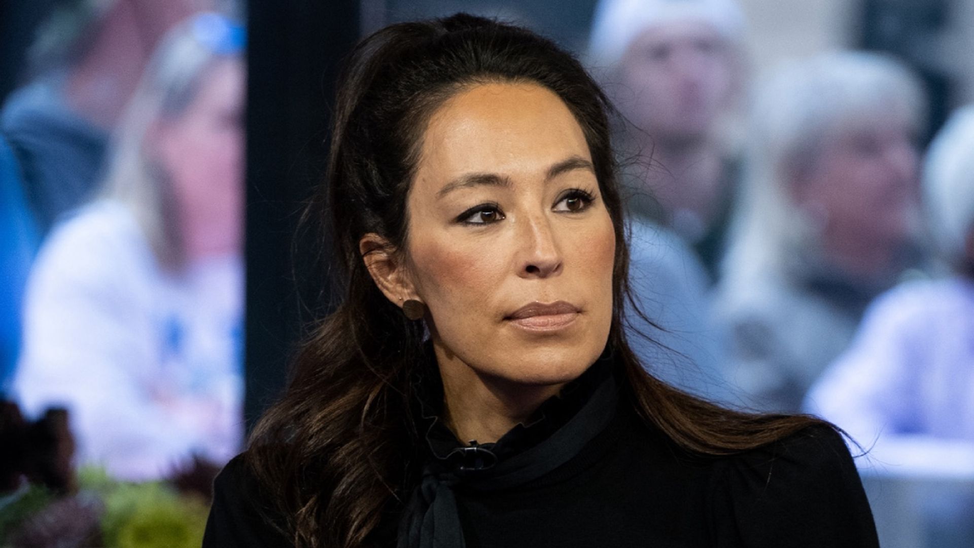 Joanna Gaines shares painful health update with hospital photo