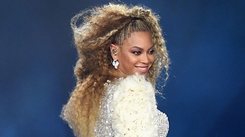 This is the exact highlighter Beyonce wore on her Vogue cover shoot