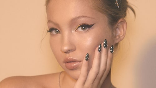Kate Moss's 17-year-old daughter Lila Moss looks so grown up in this new Marc Jacobs beauty shoot 