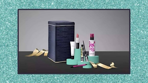 You can save £59.50 on this amazing MAC gift set for Black Friday if you hurry