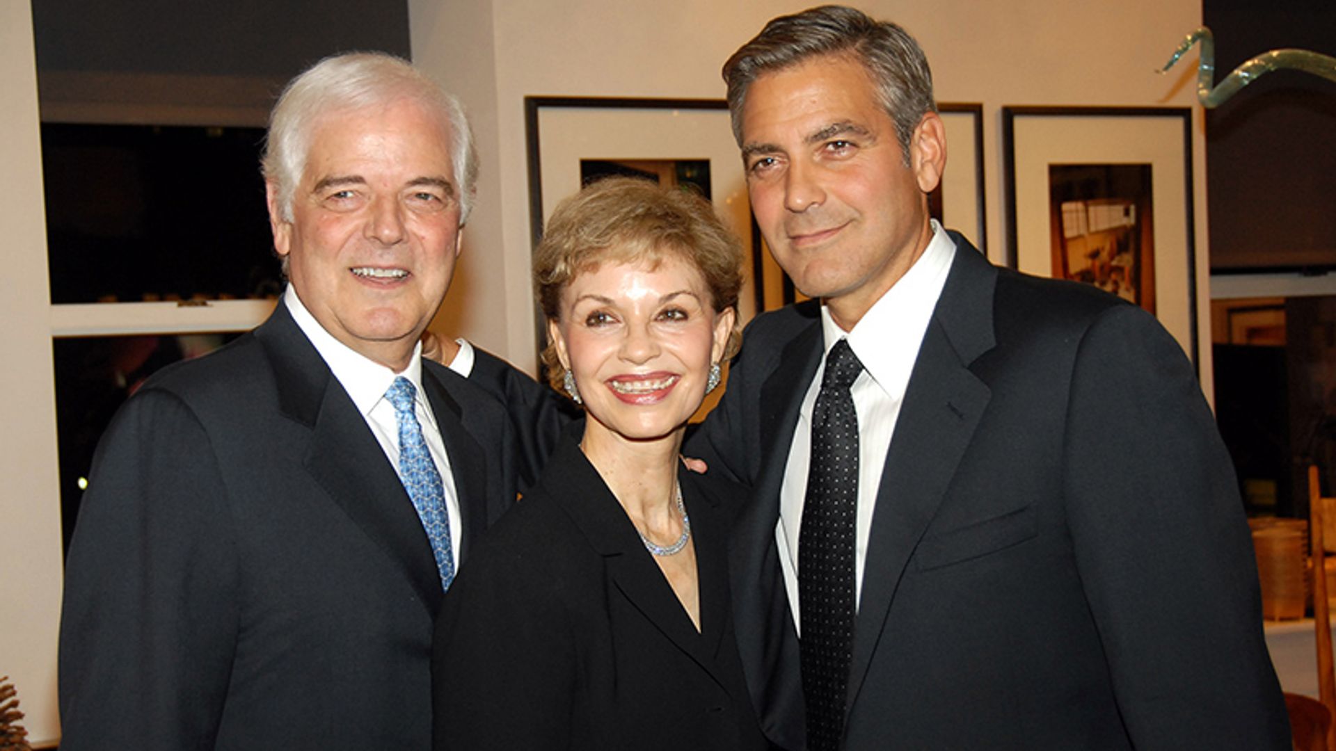 Clooney's parents met twins over Skype HELLO!