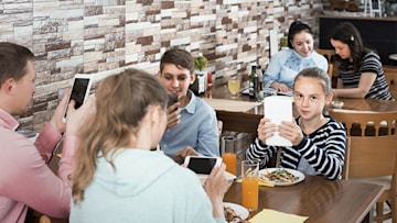 children-phones-restaurants-mumsnet