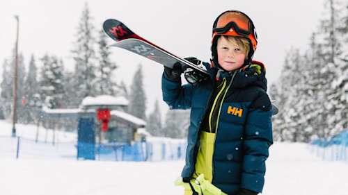 Kids' ski gear: how to keep your children warm on the slopes