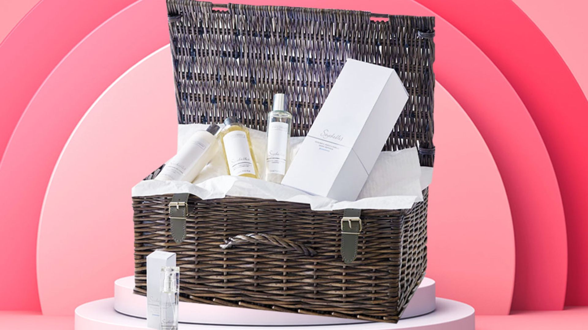 The World’s Best Hampers To Win Your Mother’s Heart