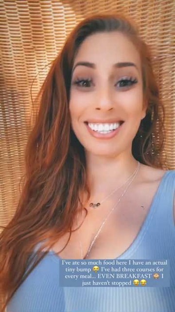 stacey-solomon-reveals-baby-bump