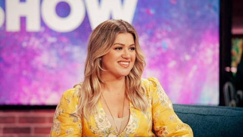Kelly Clarkson gets fans talking with very rare photo of her children