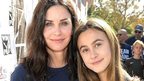 Courteney Cox's daughter, 17, wows with unbelievable rendition of Adele song