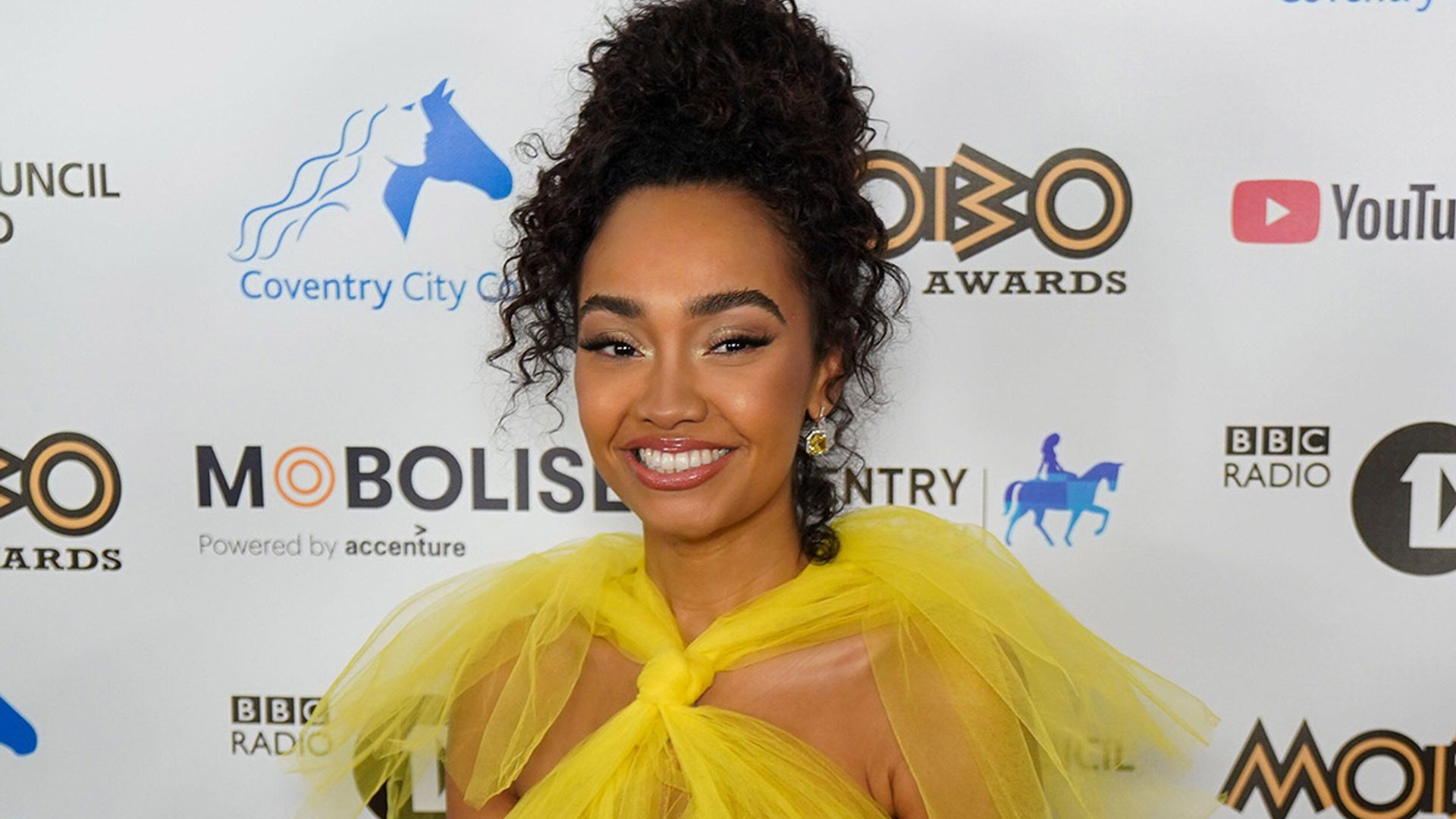 Leigh Anne Pinnock Poses For First Family Photo With Baby Twins See   Leigh Anne Pinnick T 