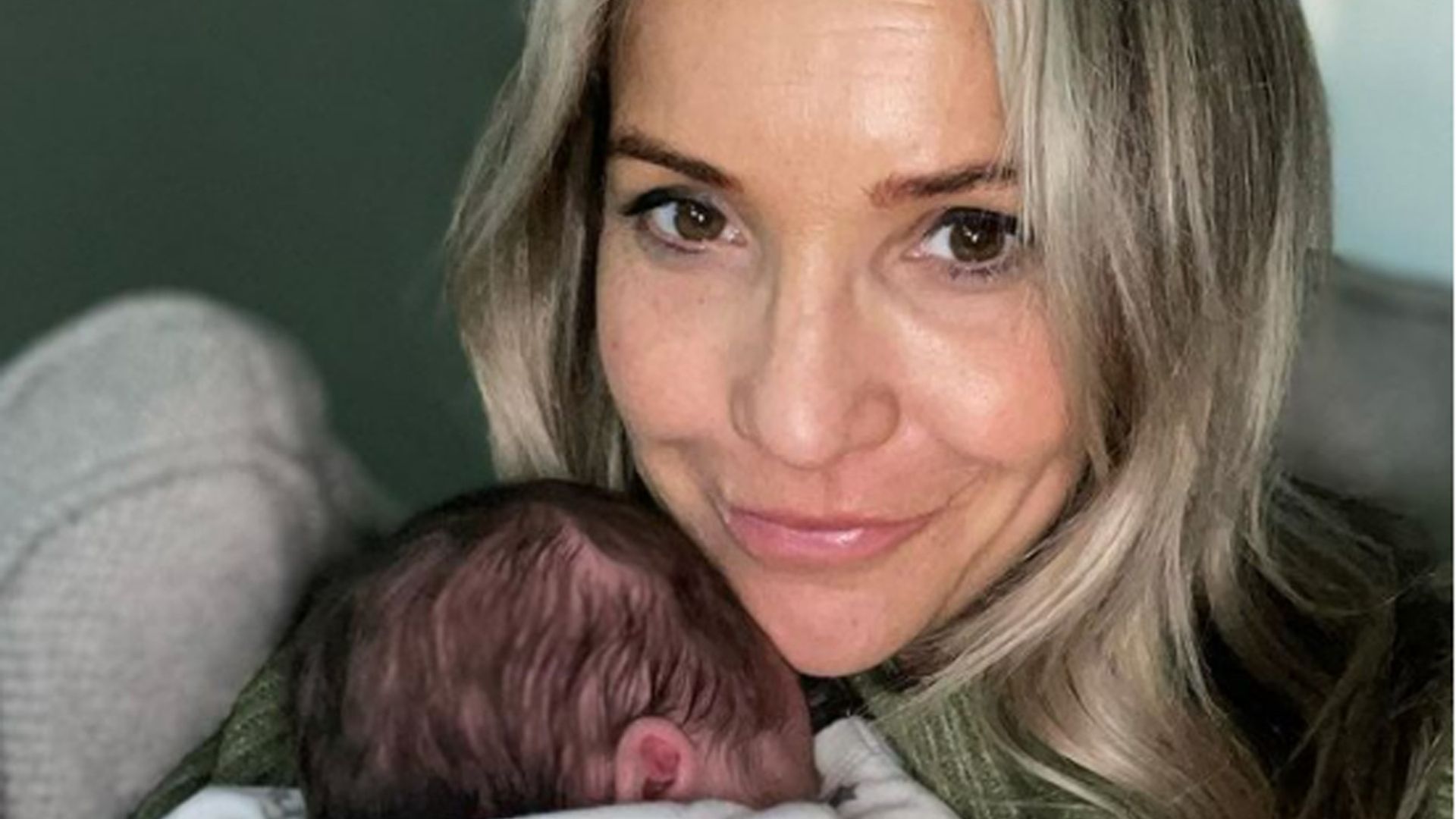 Helen Skelton's brand new baby photo has fans all saying the same thing ...