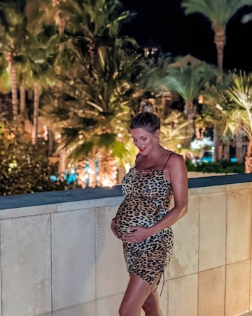 Ashley James on 'frustrating' bump comparisons and reality of pregnancy ...