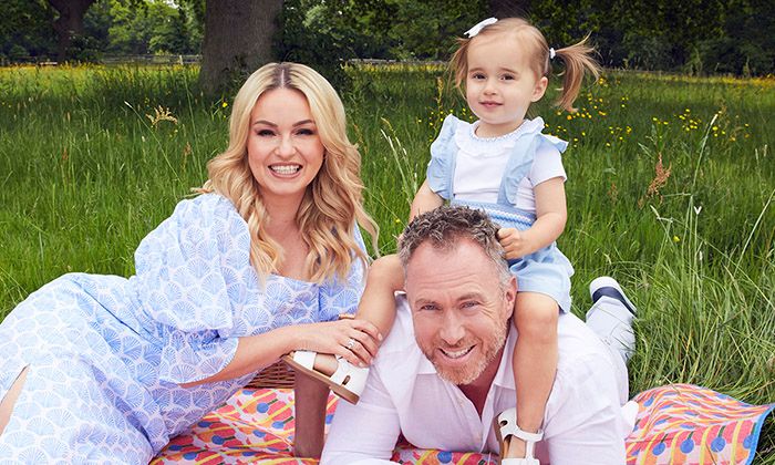 James and Ola Jordan brave craft session with toddler Ella – see cute video