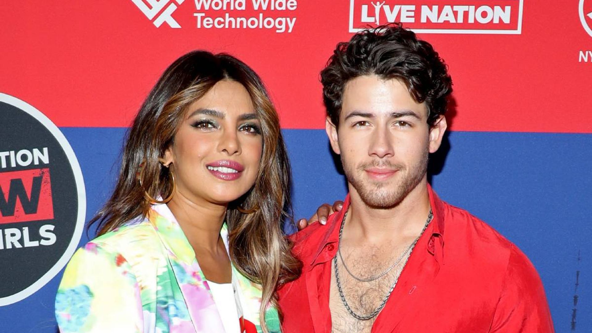 Priyanka Chopra emotionally reunites with Nick Jonas and baby Malti in ...